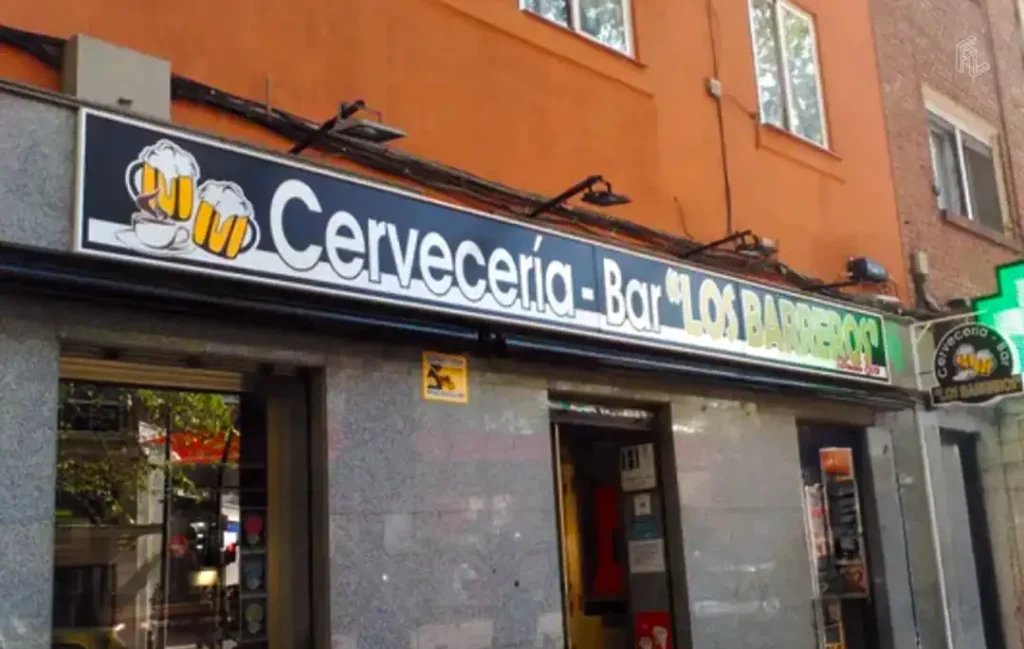 rótulos sin luz en Madrid