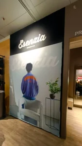 Rótulo Cajón frontal textil Madrid.
