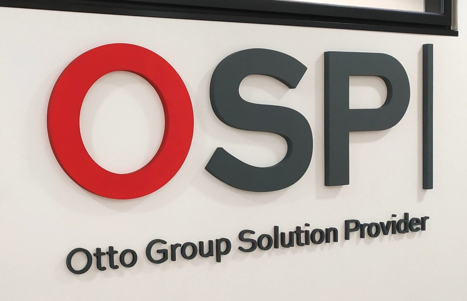 Letra corpóreas para interior.